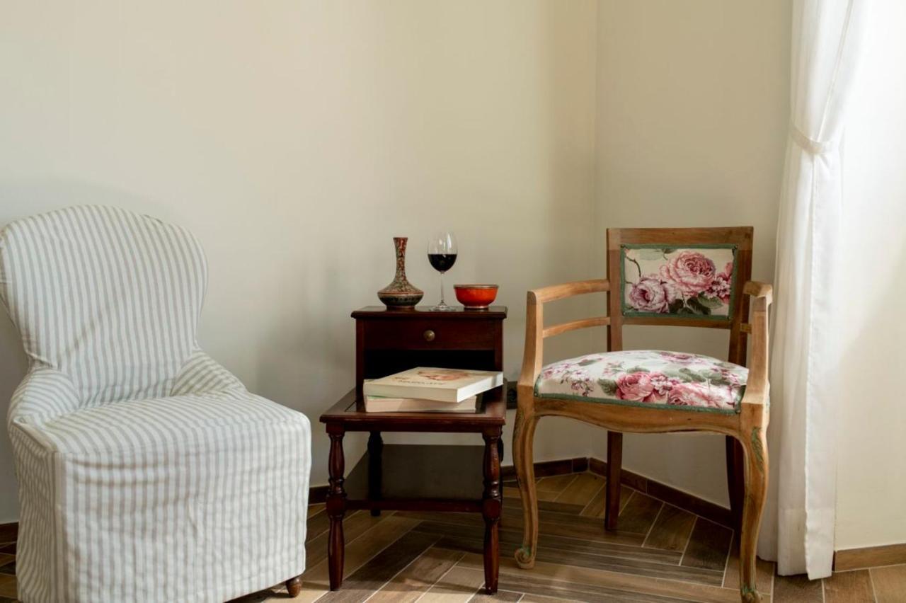 Le Vecchie Persiane - Bed & Breakfast ดิอาโนดัลบา ภายนอก รูปภาพ