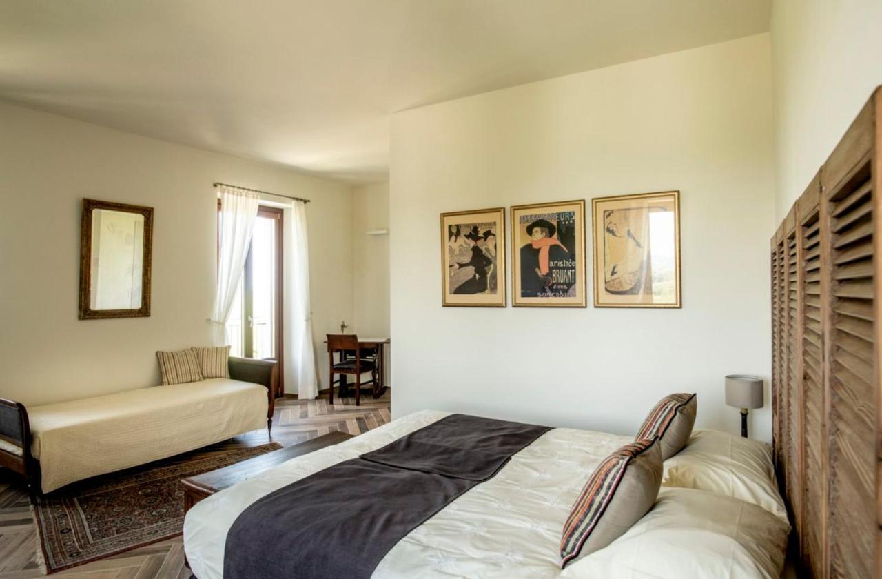 Le Vecchie Persiane - Bed & Breakfast ดิอาโนดัลบา ภายนอก รูปภาพ