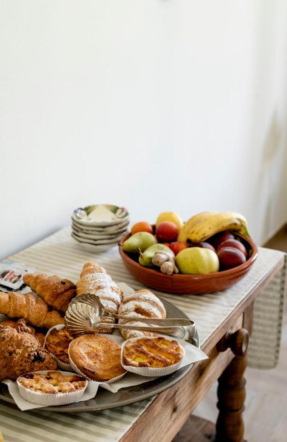 Le Vecchie Persiane - Bed & Breakfast ดิอาโนดัลบา ภายนอก รูปภาพ