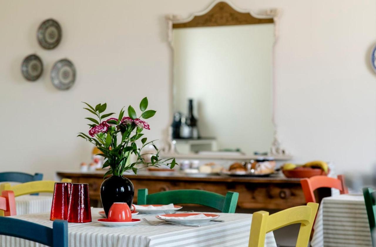 Le Vecchie Persiane - Bed & Breakfast ดิอาโนดัลบา ภายนอก รูปภาพ