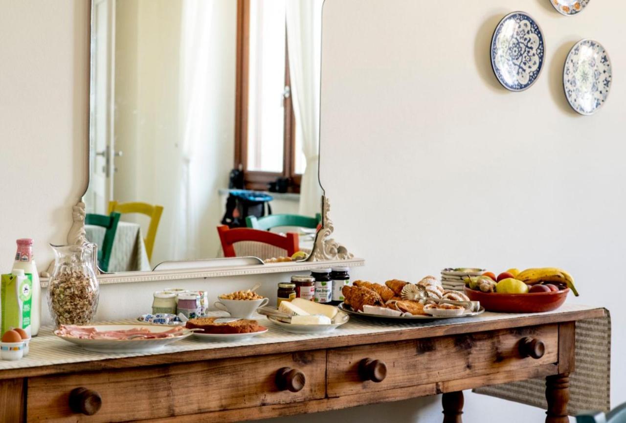 Le Vecchie Persiane - Bed & Breakfast ดิอาโนดัลบา ภายนอก รูปภาพ