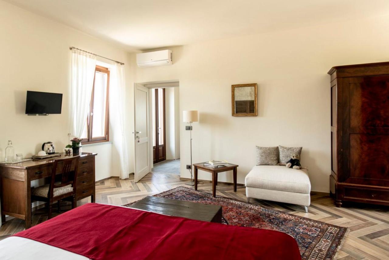 Le Vecchie Persiane - Bed & Breakfast ดิอาโนดัลบา ภายนอก รูปภาพ