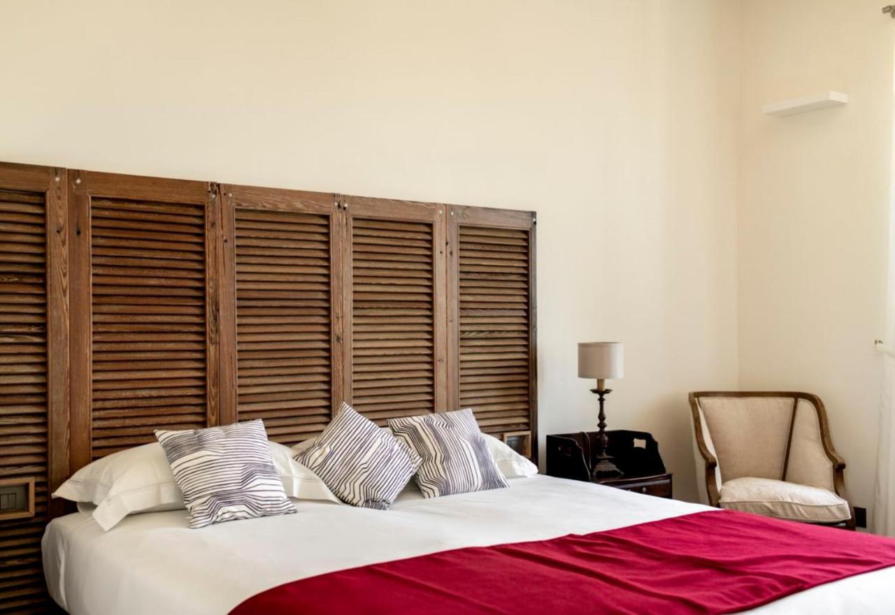 Le Vecchie Persiane - Bed & Breakfast ดิอาโนดัลบา ภายนอก รูปภาพ