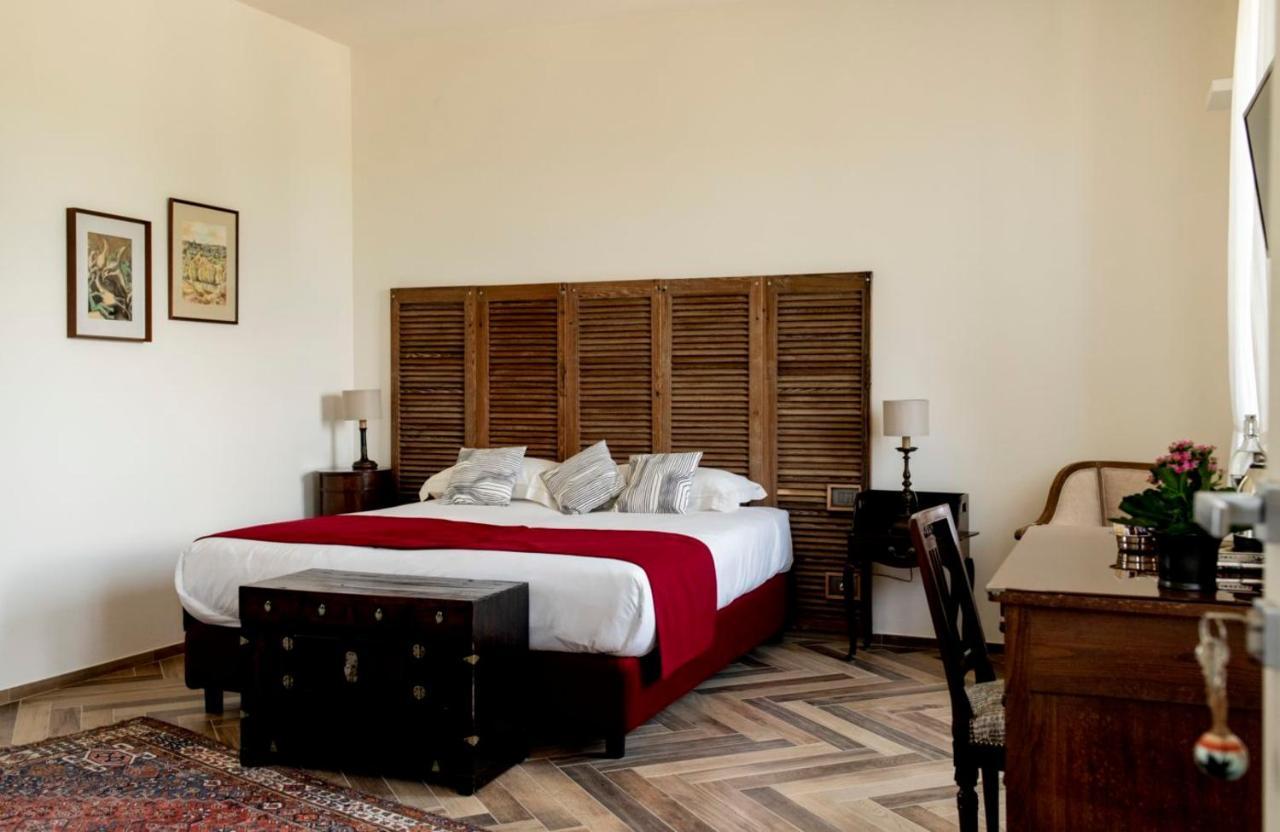 Le Vecchie Persiane - Bed & Breakfast ดิอาโนดัลบา ภายนอก รูปภาพ